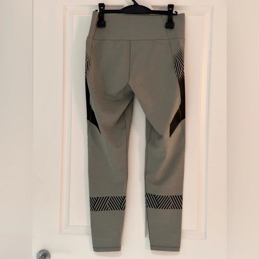 Adidas Women's "Climalite Legging" Grey, Size L - Picture 7 of 8